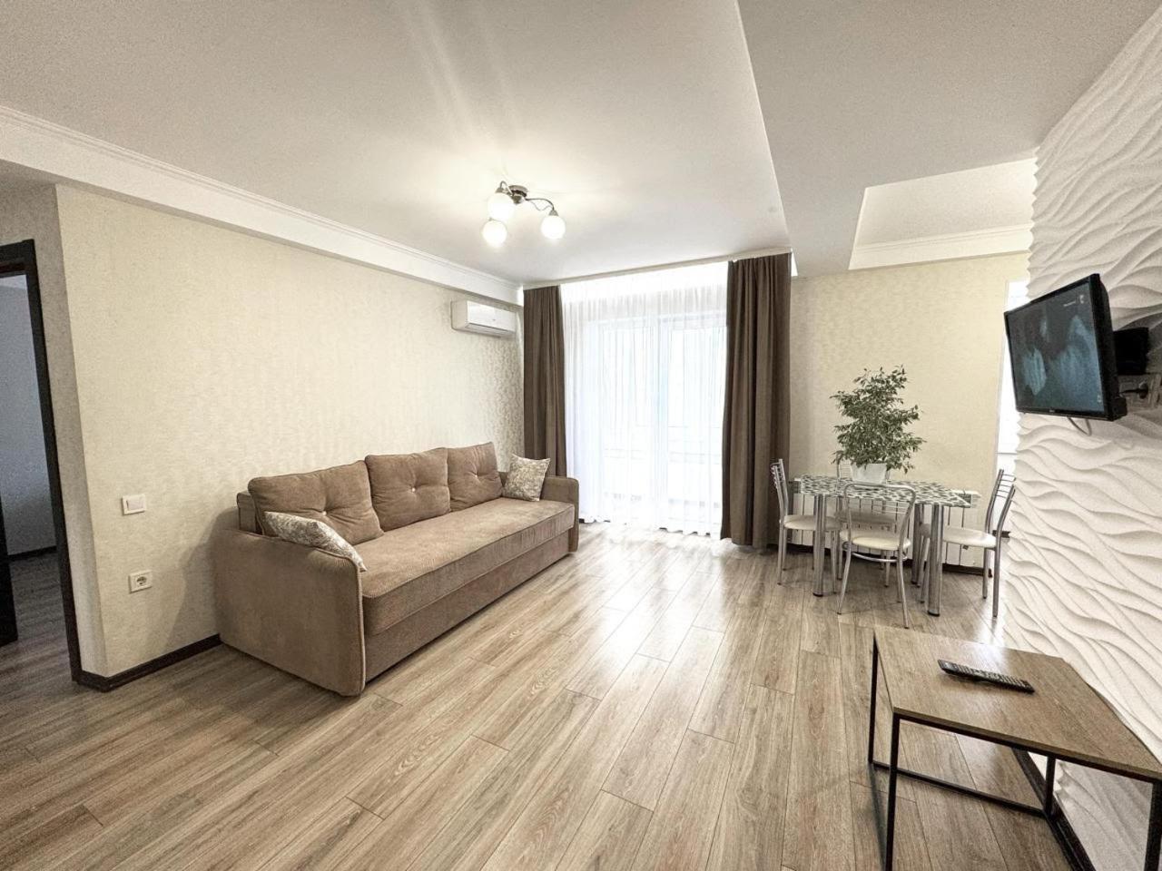 Artal Apartment On Obolonskyi Avenue 16A, 2 Bedroom Kijev Kültér fotó